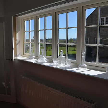 Luxury Old Stone Cottage, Beautifully Presented