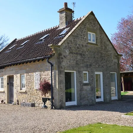 Luxury Old Stone Cottage, Beautifully Presented Nyaraló